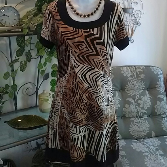 Ronnie Nicole Dresses & Skirts - SOLD